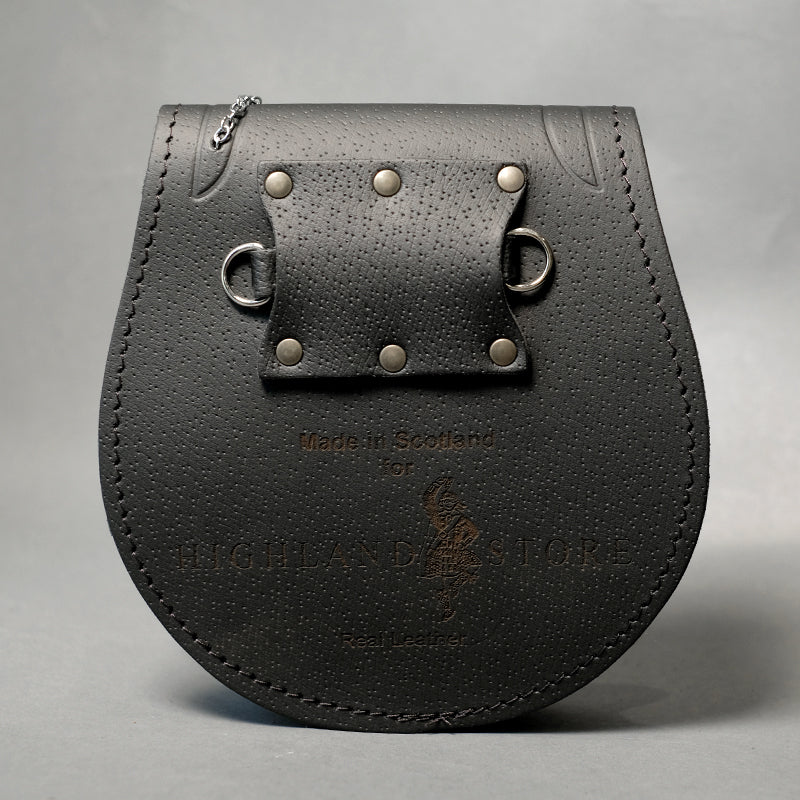 Black Embossed Leather Day Sporran with Sword Pin Clasp - Image 3