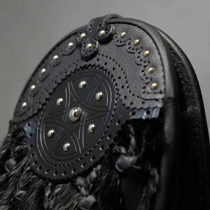 Black Leather Hunting Sporran with Black Rabbit Fur - Image 3