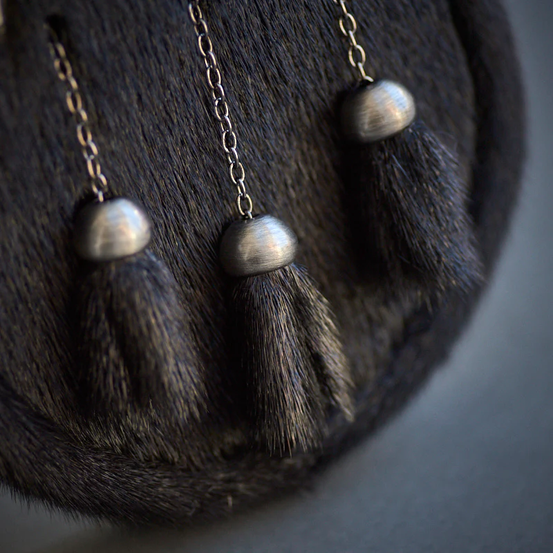Black Seal Fur Dress Sporran with Antique Celtic Cantle - Image 4