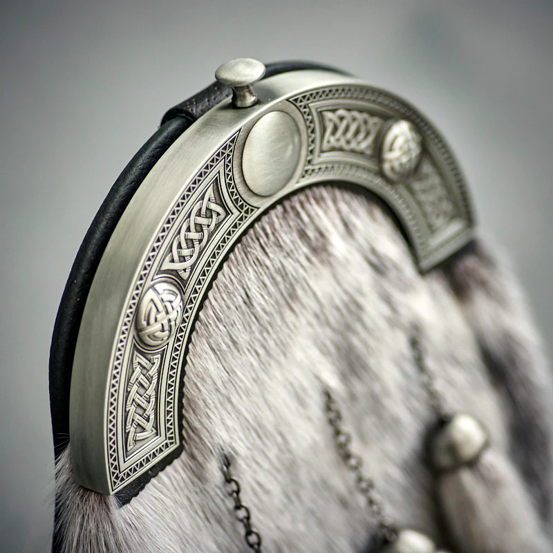 Grey Seal Fur Dress Sporran with Antique Celtic Cantle - Image 6