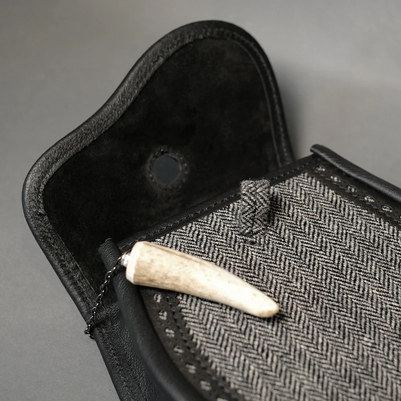 Grey tweed and Black leather Day Sporran - Image 3