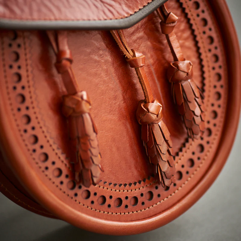 Hand Dyed Tan Leather Day Sporran - Image 4