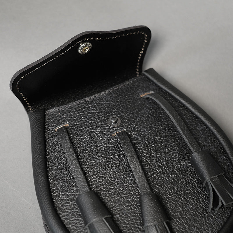 Plain Black Leather Day Sporran - Image 4