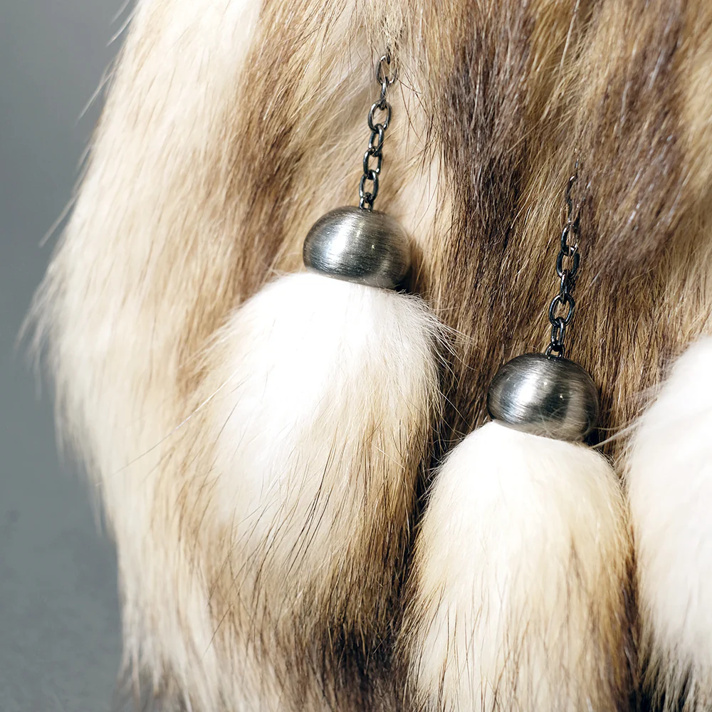 Racoon Fur Dress Sporran with Antique Cut-Out Celtic Cantle - Image 3