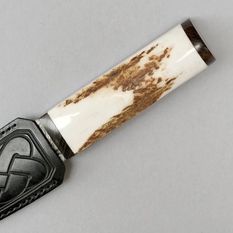 Sgian Dubh with Stag Horn & Blackwood Handle and Damascus Blade - Image 5