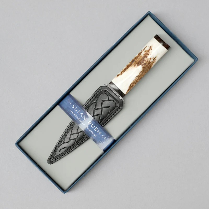 Sgian Dubh with Stag Horn & Blackwood Handle and Damascus Blade - Image 7