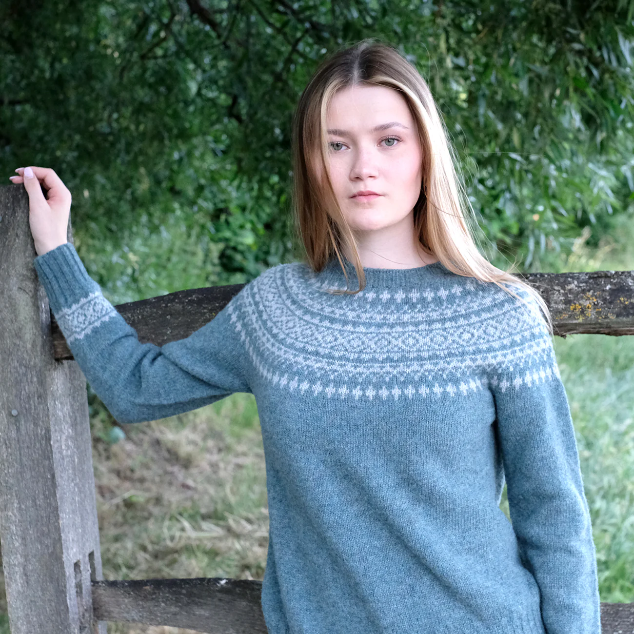 Two tone fair isle sweater in graphite green - Image 3