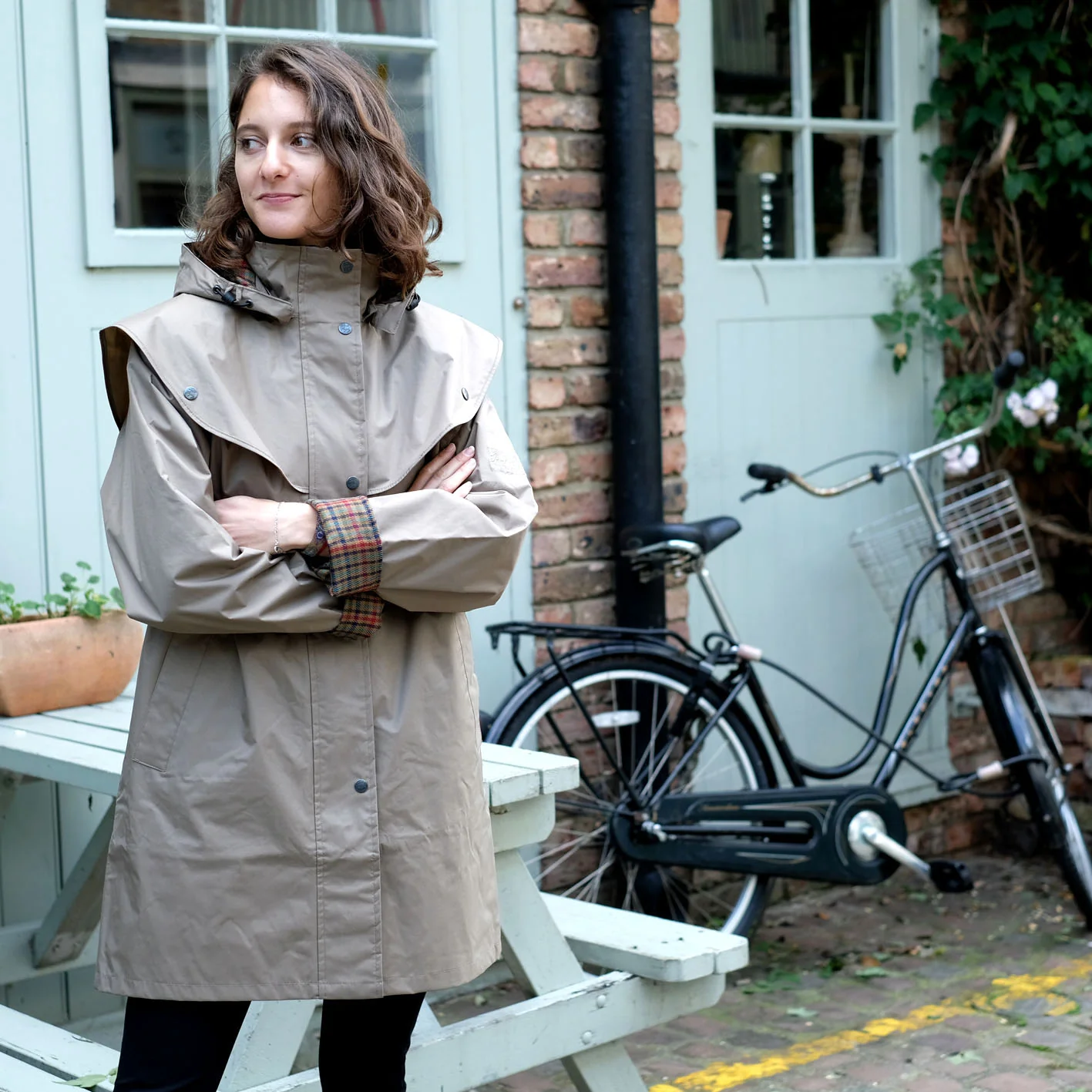 Classic Cotswold Raincoat in Beige - Image 4
