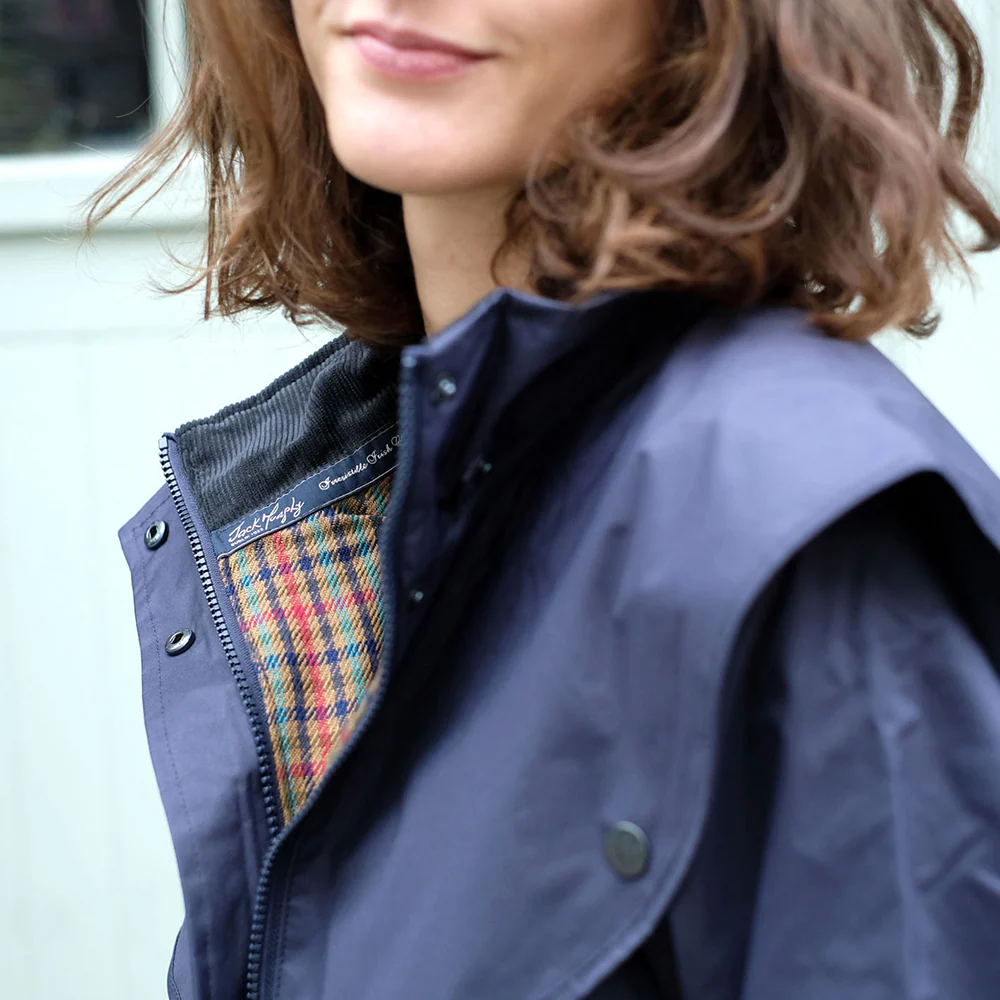 Classic Cotswold Raincoat in Navy - Image 5